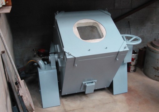 oil fired tilting furnace for sale